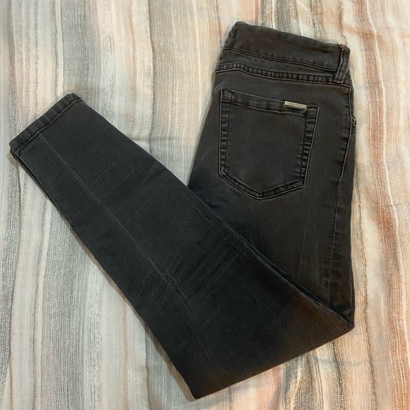 Revolution Denim Jeans - Picture 5 of 7